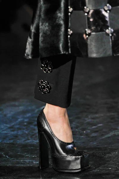 Look 37